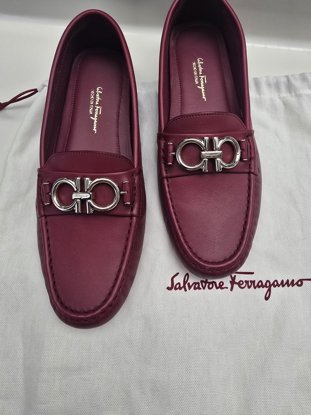 Salvatore Ferragamo Burgundy Leather Gancini Loafers - 8.5